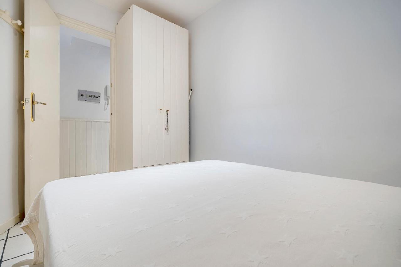 Hauzify I Apartament Capellans Салоу Экстерьер фото